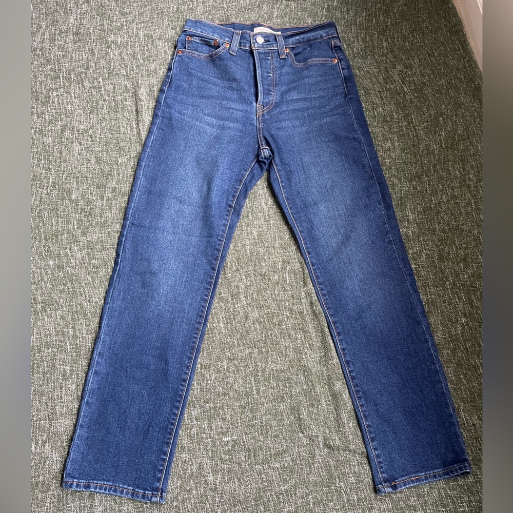 Levi Wedgie Straight NWOT